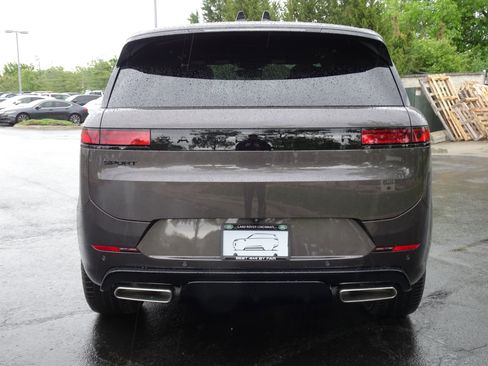 New 2026 Land Rover Range Rover Sport Dynamic SE AWD/4WD image 10