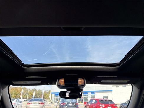 Used 2023 Dodge Durango GT image 27