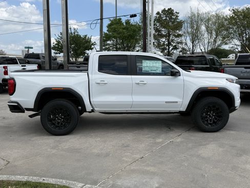 New 2026 GMC Canyon Elevation w/ Convenience Package image 3