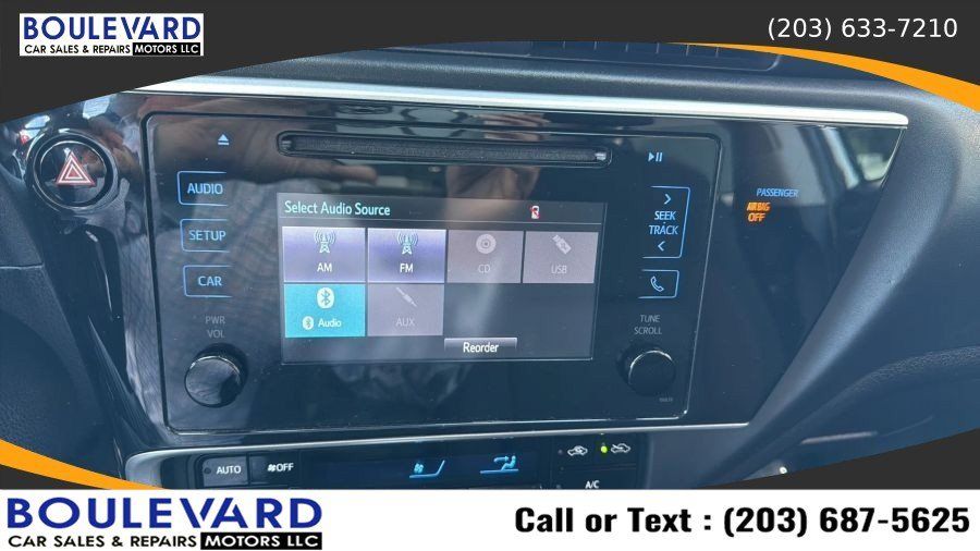 Used 2019 Toyota Corolla LE FWD image 13