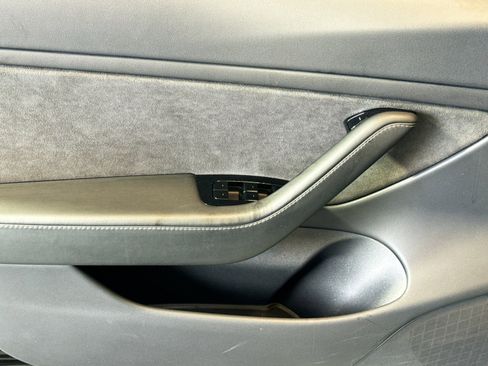 Used 2019 Tesla Model 3 Long Range image 11
