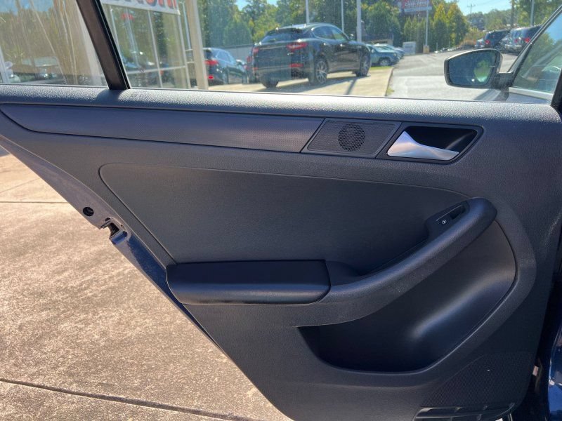 Used 2013 Volkswagen Jetta S FWD image 8
