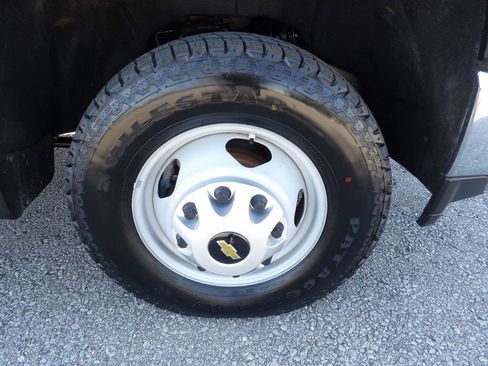 Used 2023 Chevrolet Silverado 3500 LT w/ Convenience Package image 70