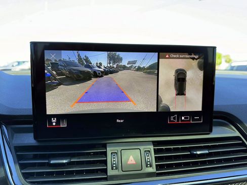 Used 2023 Audi SQ5 Premium Plus w/ Premium Plus Package image 25