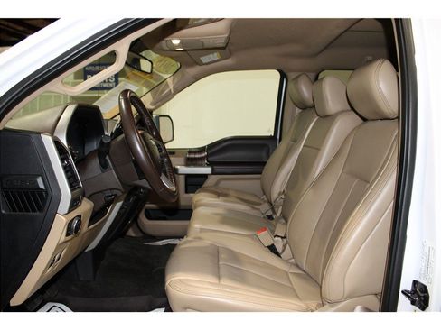 Used 2018 Ford F150 Lariat image 11