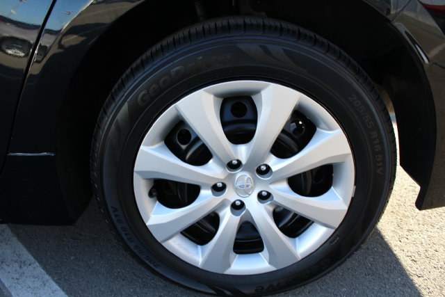 Certified 2024 Toyota Corolla LE FWD image 9