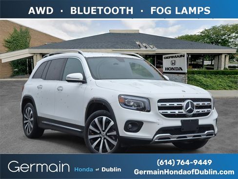 Used 2023 Mercedes-Benz GLB 250 4MATIC w/ Premium Package image 1