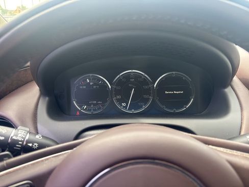 Used 2011 Jaguar XJ L RWD image 9