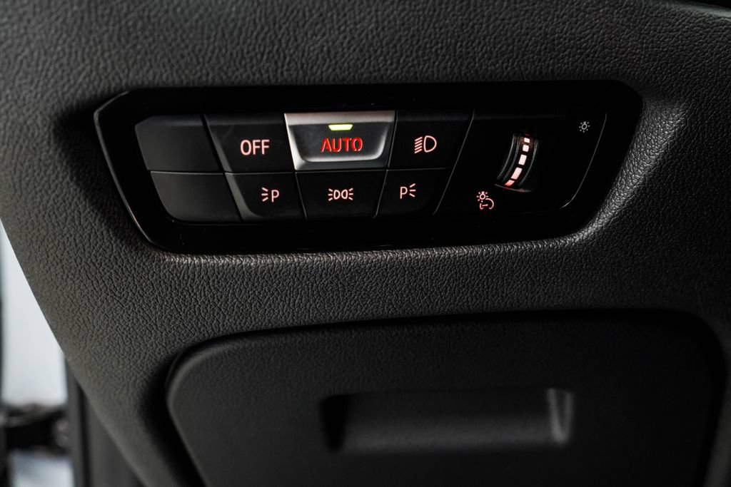 Used 2025 BMW M4 Competition RWD image 38