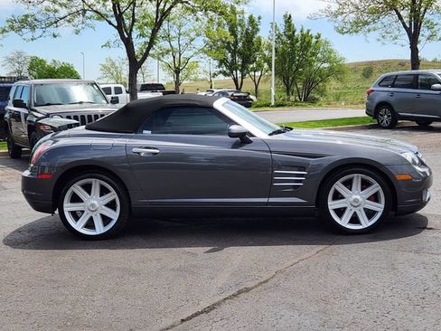 Used 2005 Chrysler Crossfire Limited RWD image 7