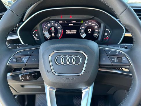 New 2025 Audi Q3 2.0T Premium image 23
