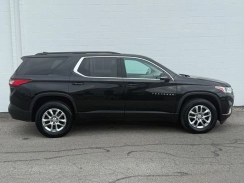 Used 2021 Chevrolet Traverse LT FWD image 3