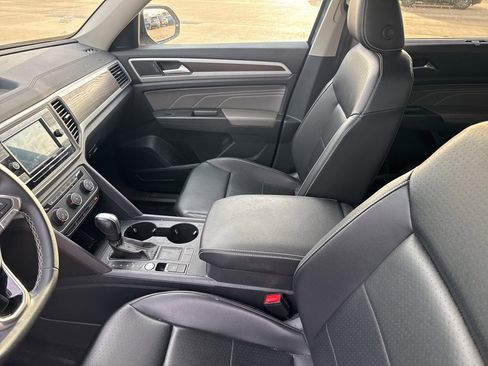 Used 2022 Volkswagen Atlas SE image 34