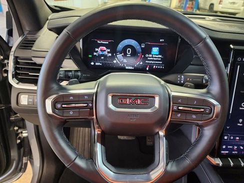 Certified 2025 GMC Acadia Elevation image 22