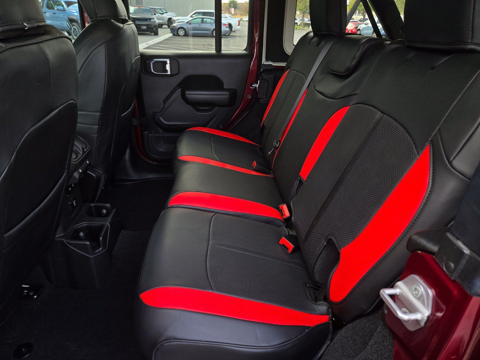 Used 2021 Jeep Wrangler Unlimited Rubicon AWD/4WD image 10