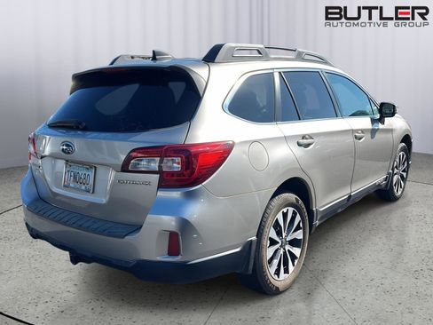 Used 2016 Subaru Outback 2.5i Limited AWD/4WD image 4