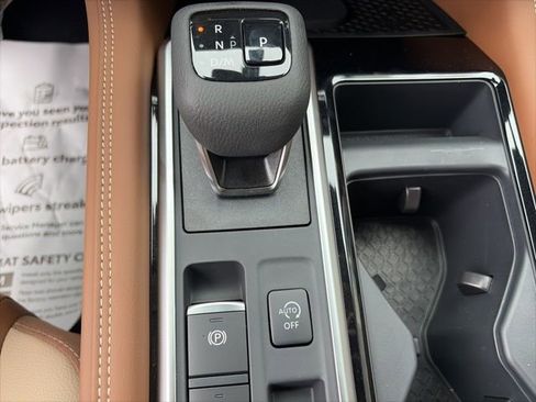 New 2026 Nissan Pathfinder Platinum image 17