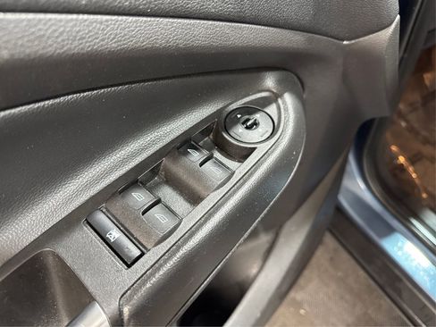Used 2018 Ford Escape SEL w/ Ford Safe & Smart Package FWD image 24