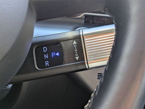 Used 2024 Hyundai Kona Limited image 28