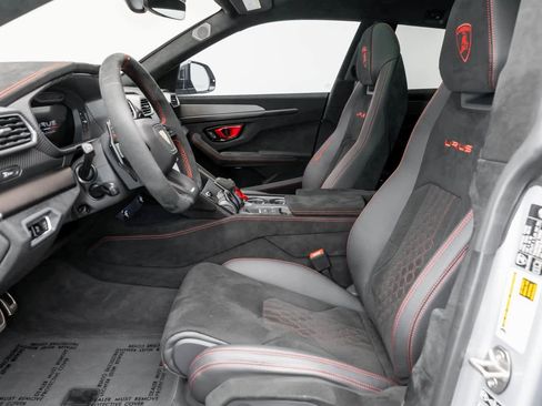 Used 2024 Lamborghini Urus Performante image 11