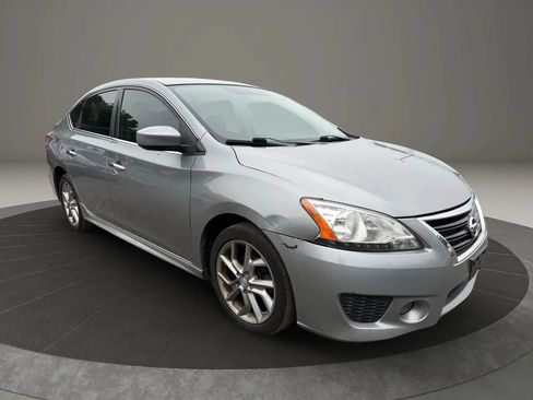 Used 2014 Nissan Sentra SR FWD image 3