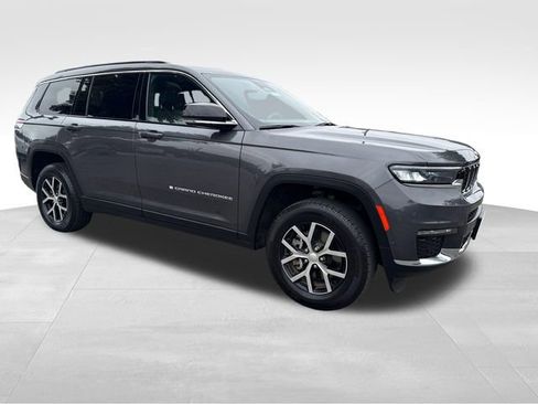 Used 2024 Jeep Grand Cherokee L Limited w/ Luxury Tech Group II AWD/4WD image 7