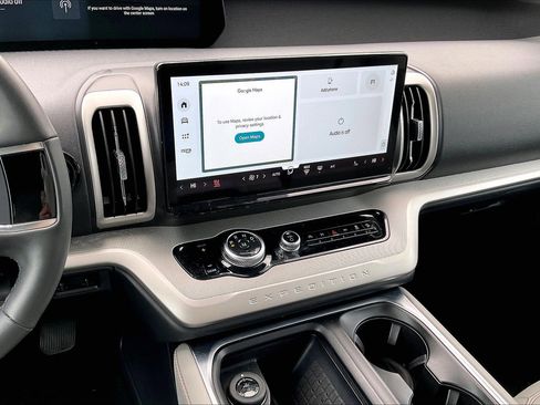 Certified 2025 Ford Expedition Max Active AWD/4WD image 6