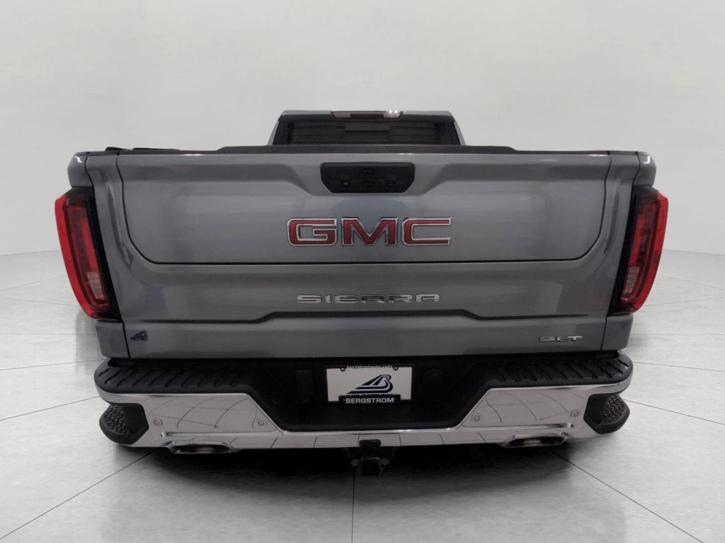 Used 2023 GMC Sierra 1500 SLT w/ SLT Premium Plus Package AWD/4WD image 53