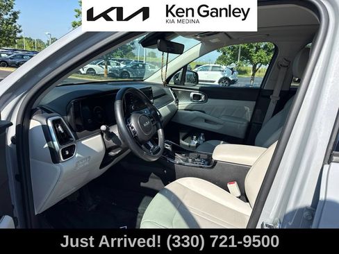 Certified 2023 Kia Sorento SX AWD/4WD image 11