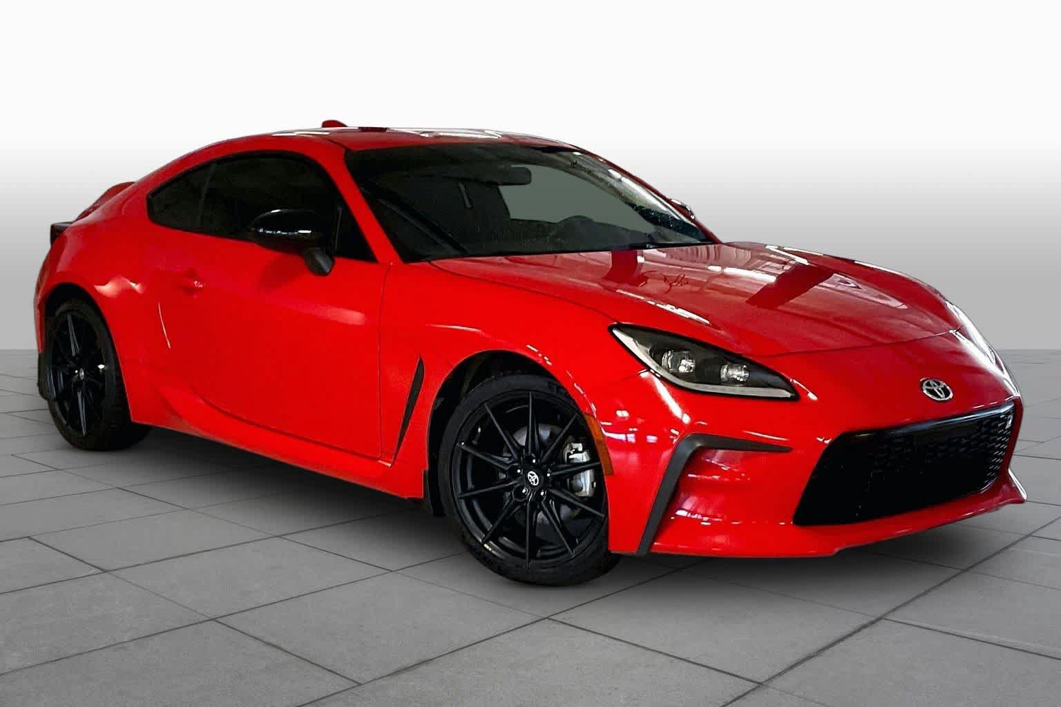 Used 2024 Toyota GR86 Premium RWD image 2