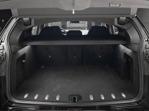 Used 2023 BMW XM image 77