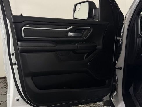 Used 2022 RAM 1500 Big Horn AWD/4WD image 12