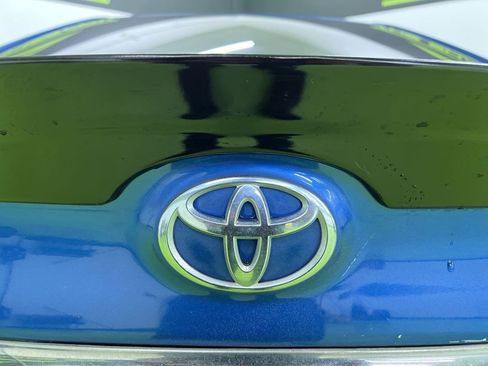 Used 2017 Toyota Camry SE FWD image 13