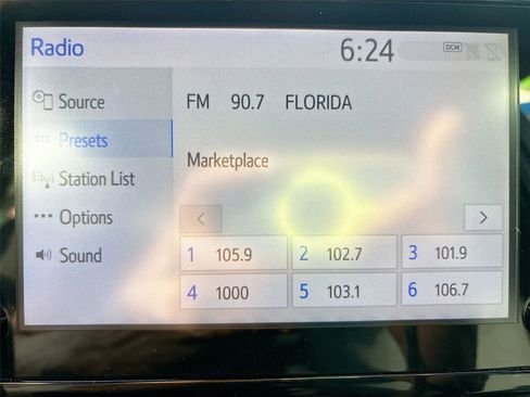 Used 2019 Toyota Corolla SE FWD image 14