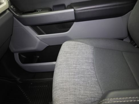 Used 2023 Ford F250 XLT w/ FX4 Off-Road Package image 13