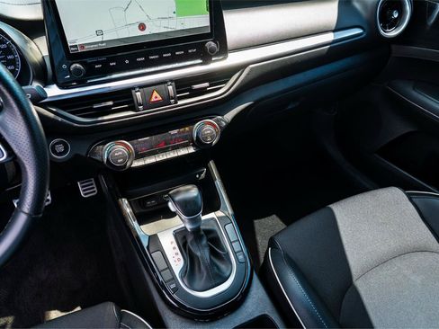 Used 2022 Kia Forte GT-Line w/ GT-Line Premium Package FWD image 16
