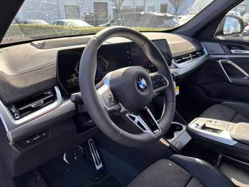 Used 2026 BMW X1 xDrive28i w/ Technology Package image 16