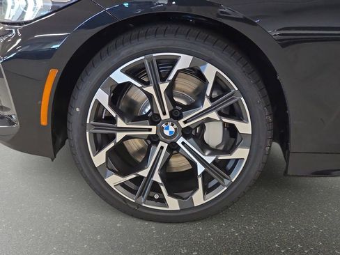 New 2026 BMW 330i Sedan w/ Convenience Package RWD image 19