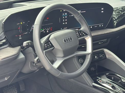 Certified 2025 Audi Q5 Premium Plus w/ Premium Plus image 10