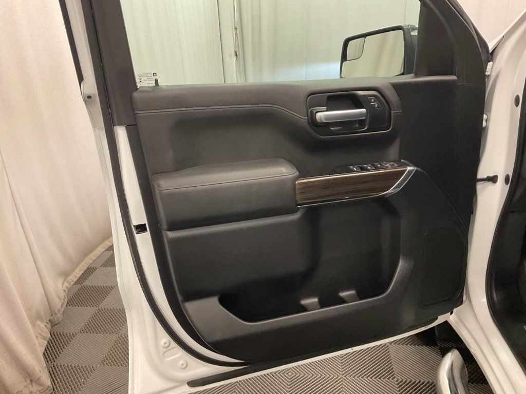 Used 2019 Chevrolet Silverado 1500 LT w/ All-Star Edition AWD/4WD image 22