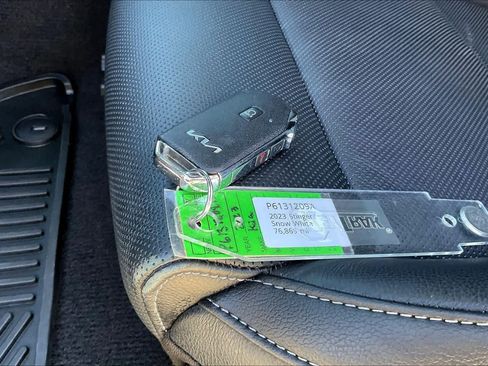 Certified 2023 Kia Stinger GT-Line image 19