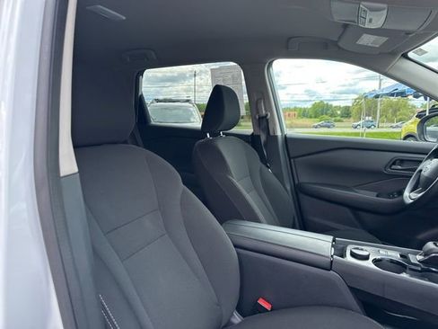 Certified 2025 Nissan Rogue S AWD/4WD image 19