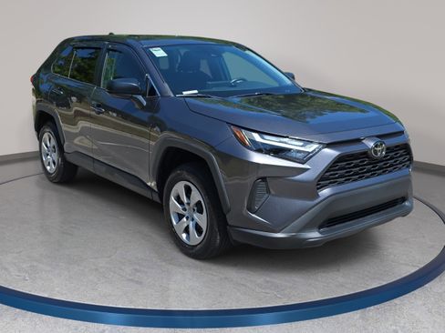 Used 2024 Toyota RAV4 LE FWD image 3