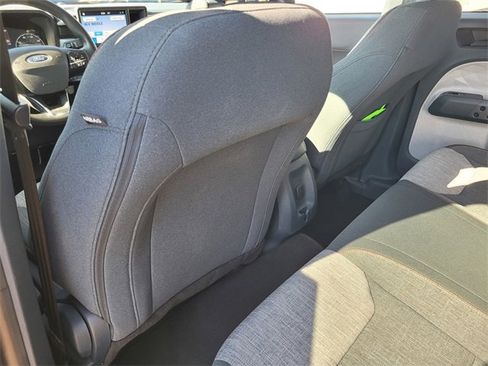 Used 2022 Ford Maverick XLT image 14