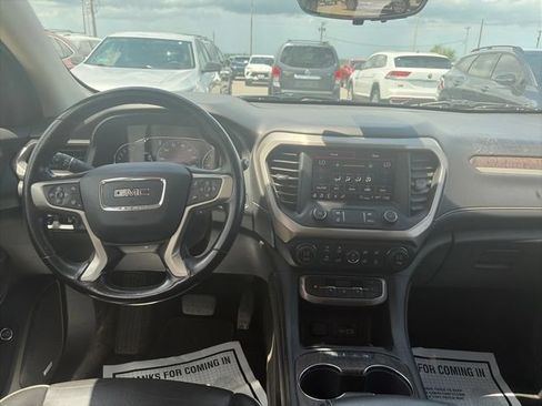 Used 2021 GMC Acadia Denali w/ Denali Technology Package FWD image 14