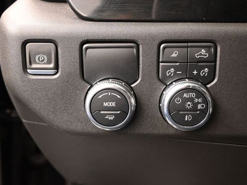 Used 2023 GMC Sierra 1500 Elevation w/ Elevation Premium Package RWD image 39