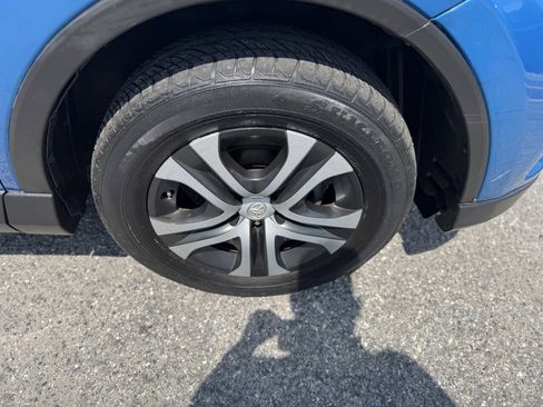 Used 2018 Toyota RAV4 LE AWD/4WD image 63