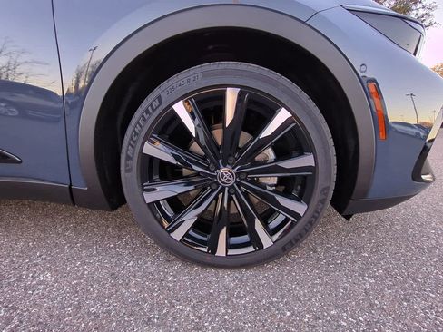 New 2026 Toyota Crown Platinum image 11