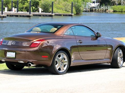 Used 2006 Lexus SC 430 Convertible RWD image 3