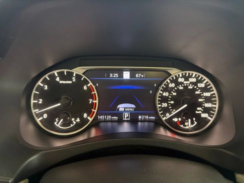 Used 2019 Nissan Altima 2.0 Platinum FWD image 27